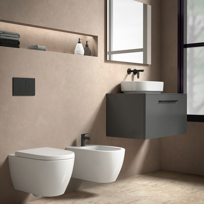 Ideal Standard Ceralife O Смеситель для раковины, настенный, излив: 18см., без донного клапана, для монтажа с A1313NU цвет: чёрный матовый