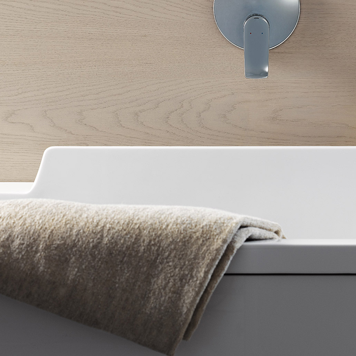 Duravit DuraStyle Ванна 160х70x48см,, прямоугольная, встраиваемая или версия  с панелями и ножками, с наклоном для спины справа, цвет: белый