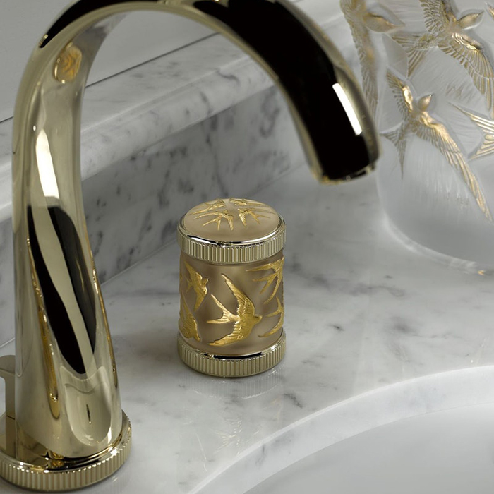 THG Hirondelles Gold Stamped Смеситель для раковины, 3 отв., цвет: Soft gold